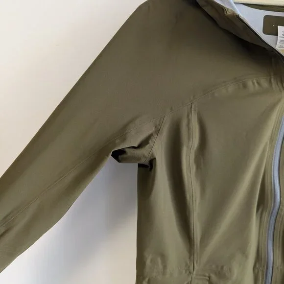 Lululemon Rain Rival Jacket - Picture 7 of 16
